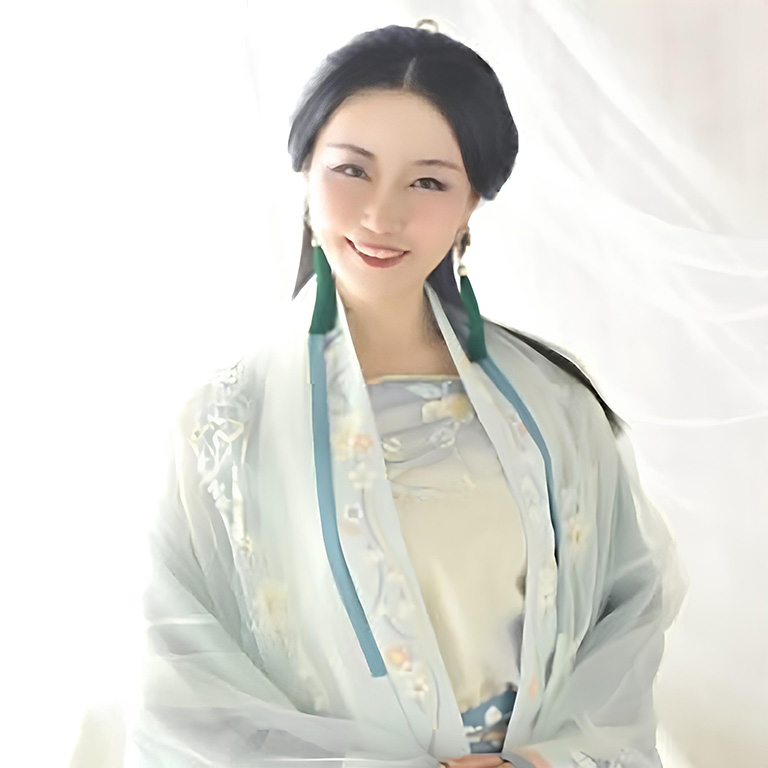 雅 凛律