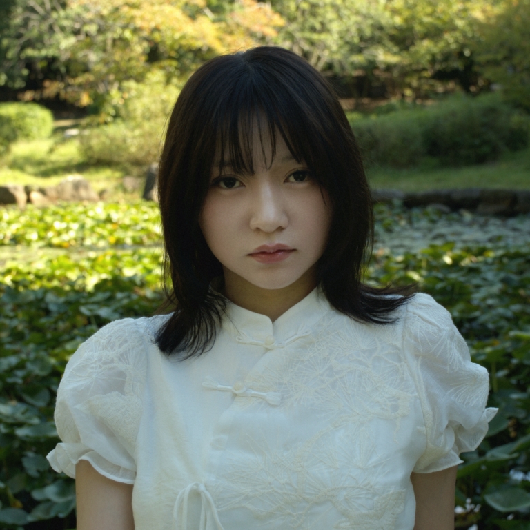 九